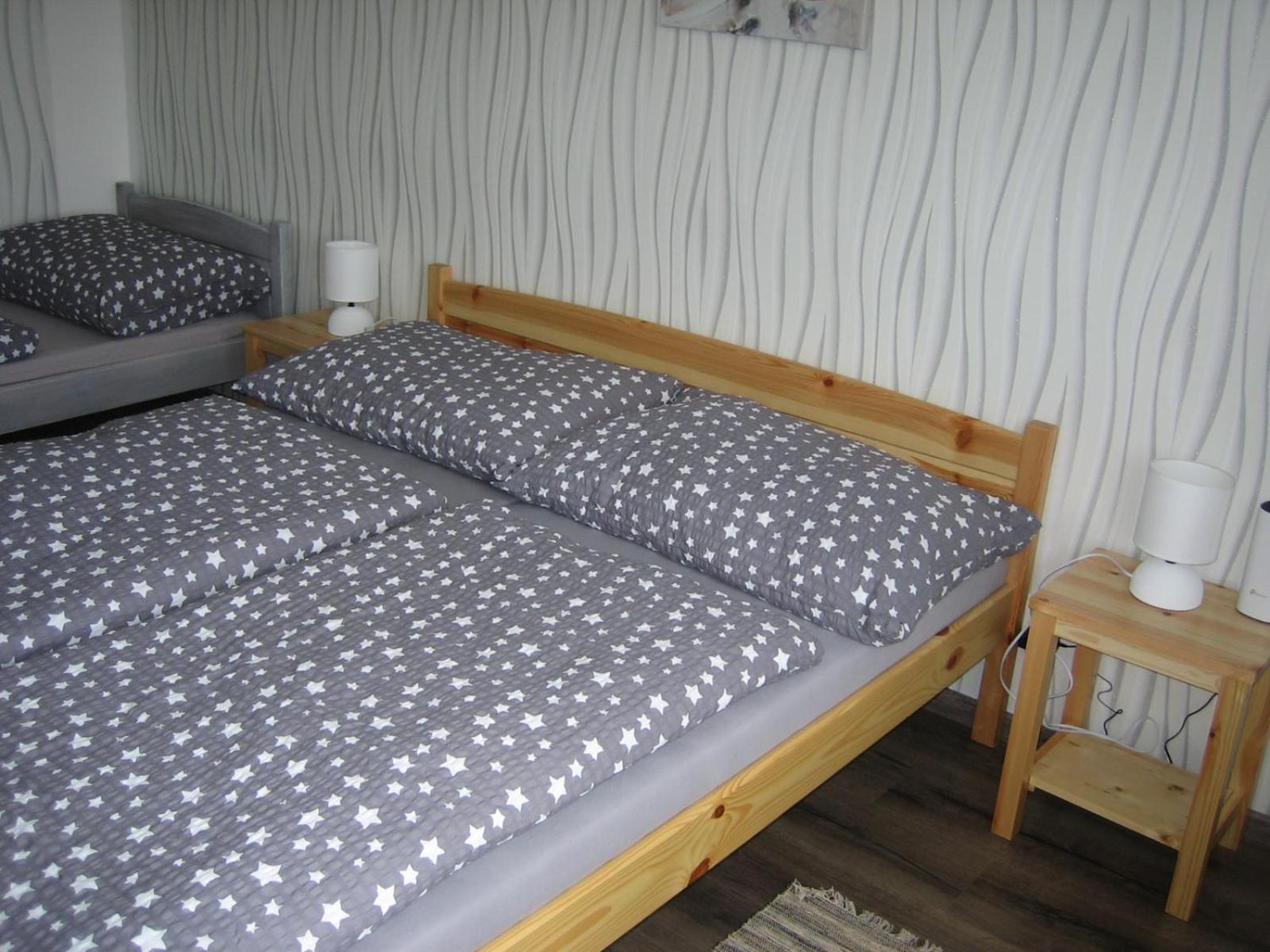 Apartmany Polepy エクステリア 写真