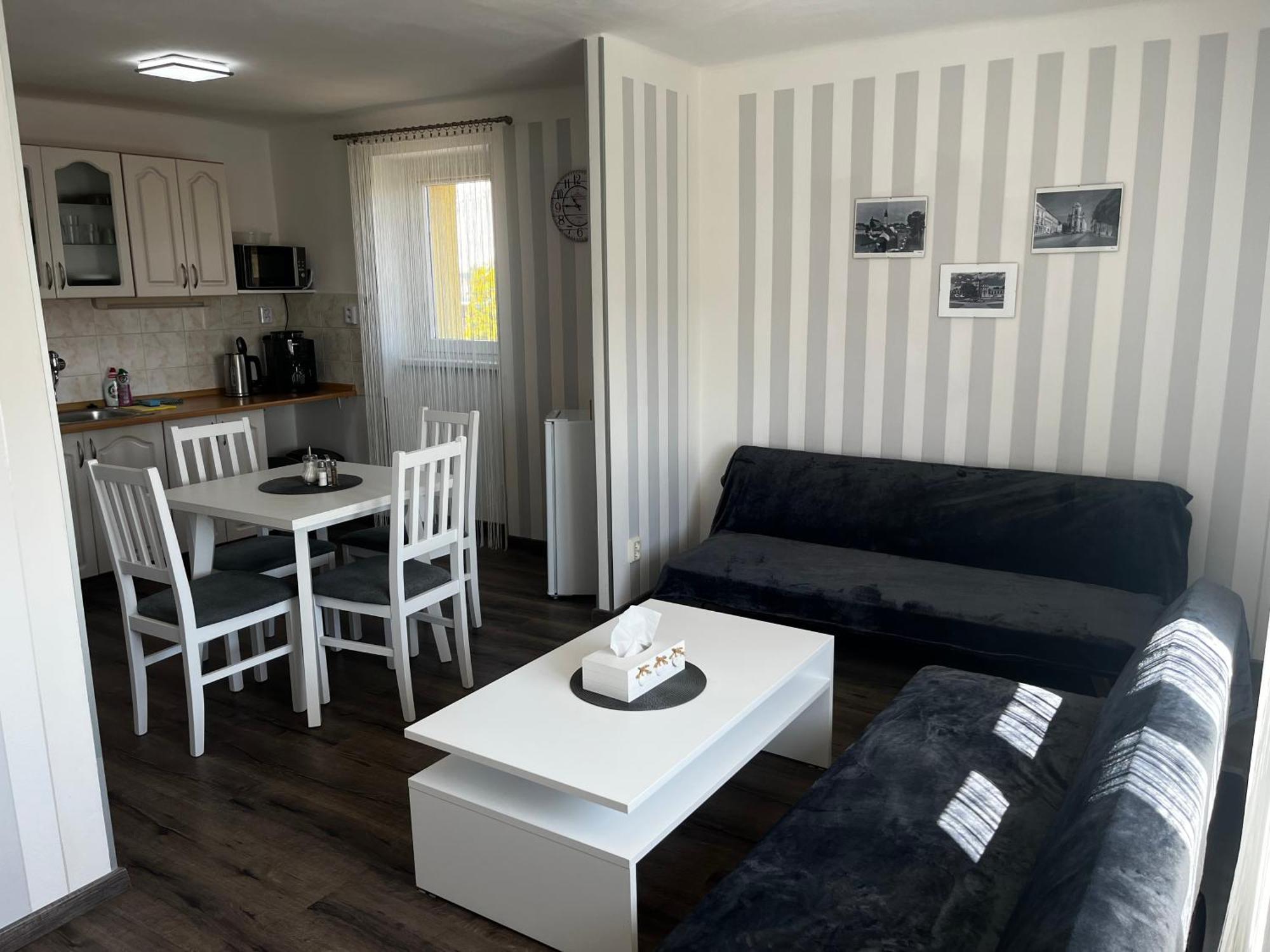 Apartmany Polepy エクステリア 写真