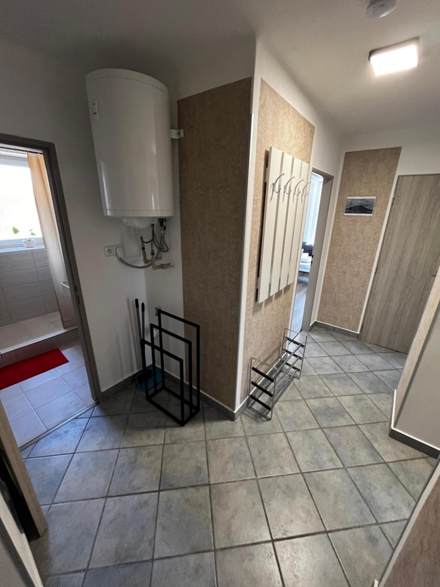 Apartmany Polepy エクステリア 写真
