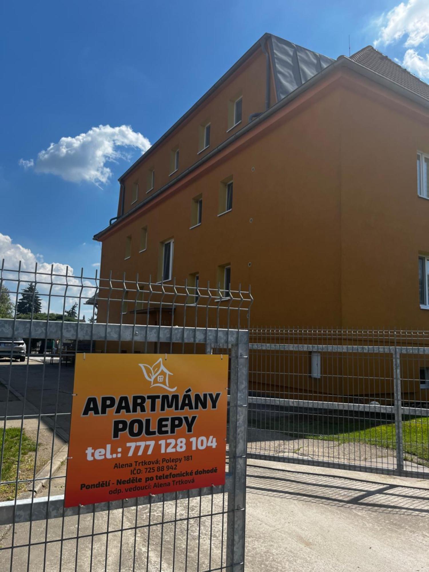 Apartmany Polepy エクステリア 写真